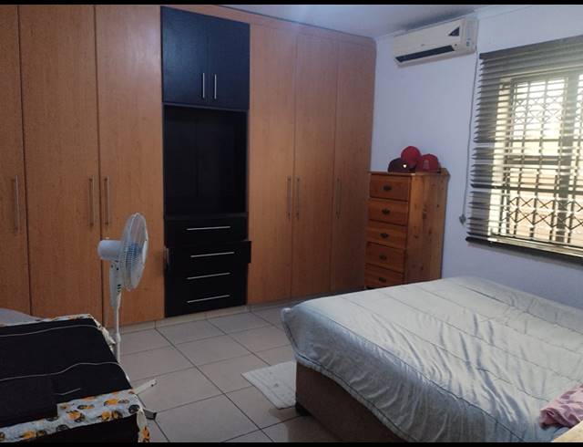 2.5 BEDROOM HOUSE FOR SALE IN AUSTERVILLE